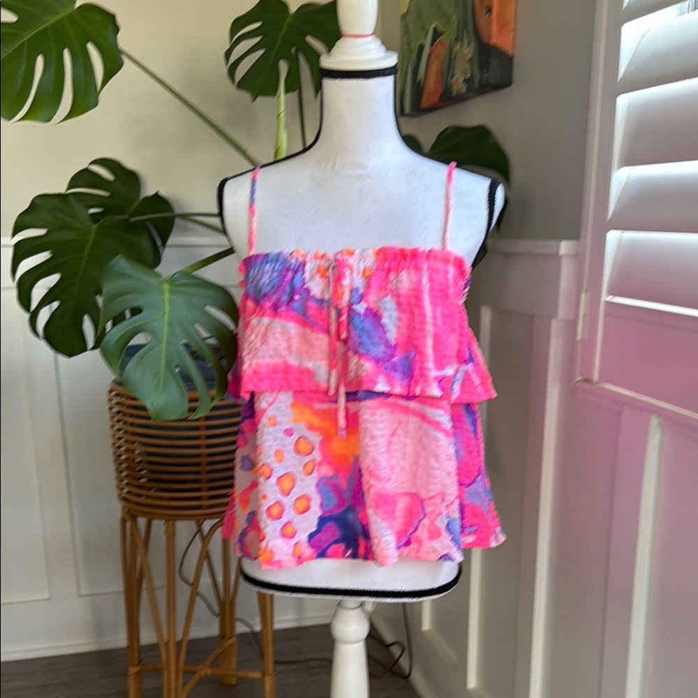 Lily Pulitzer Mays Top Size Small. In the “Sandy Rays” color/pattern.